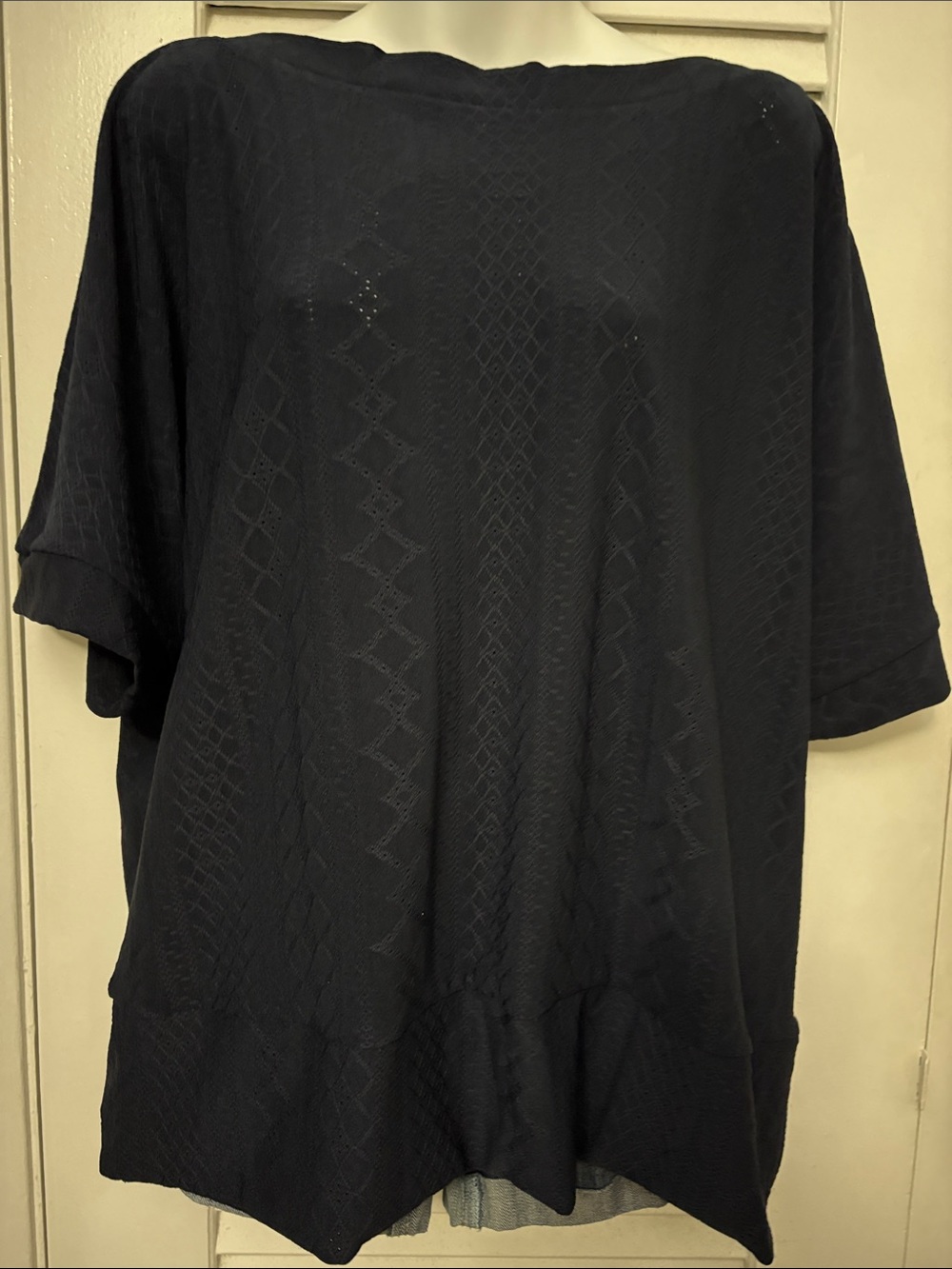 Counterparts-XL Women’s Navy Textured Boatneck Top